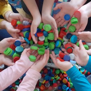 Akcja "Zakrętki dla Zosi" zdjęcie zakrętek