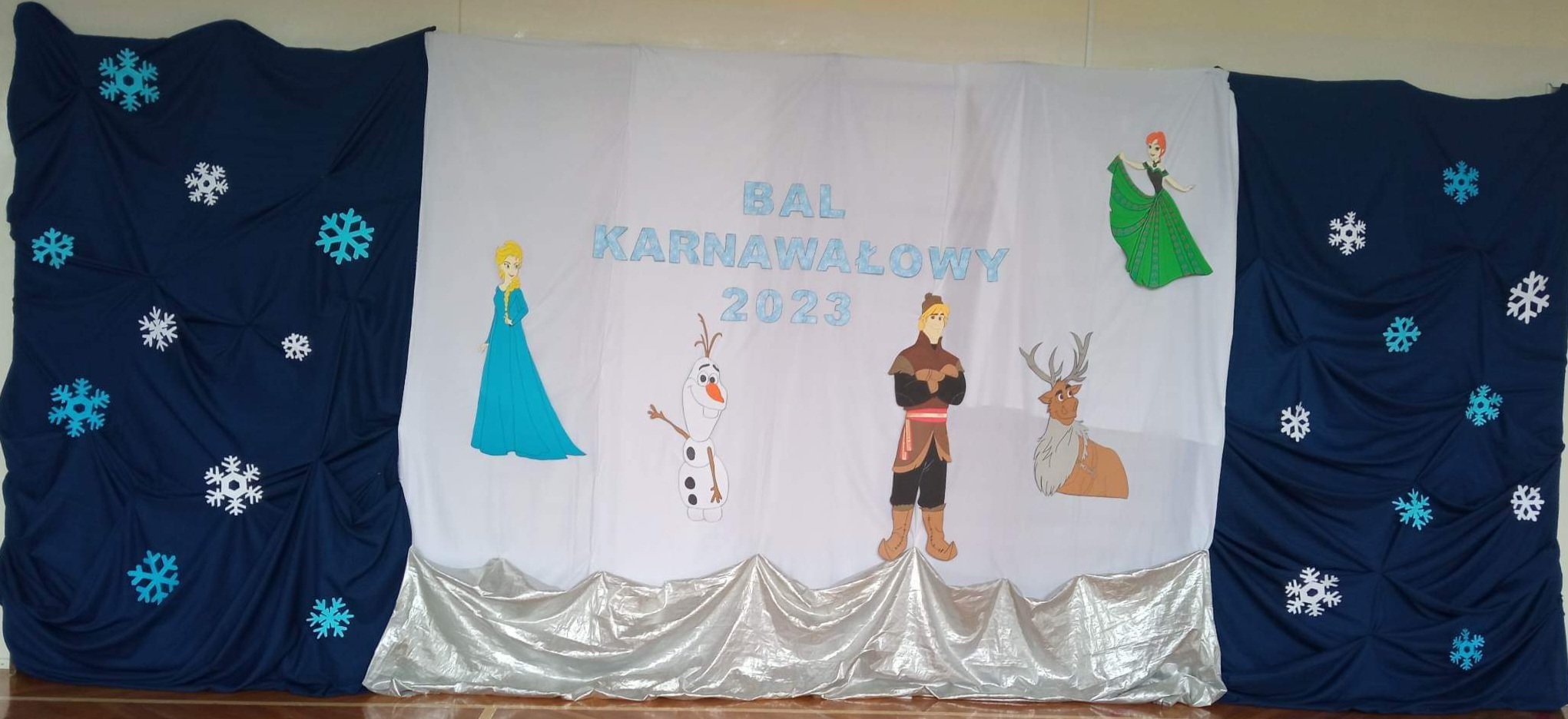 bal karnawałowy sala gimnastyczna