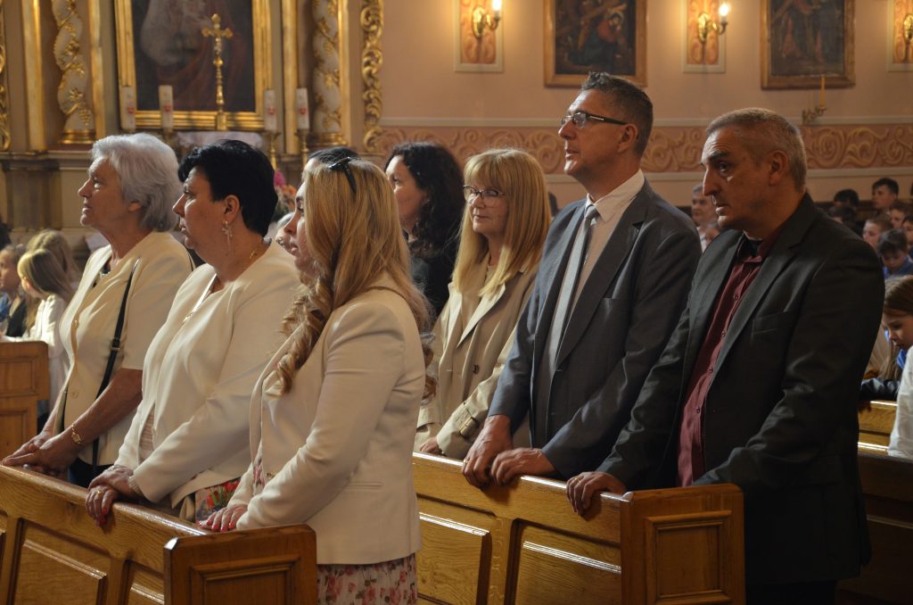 uczestnicy Mszy Świętej
