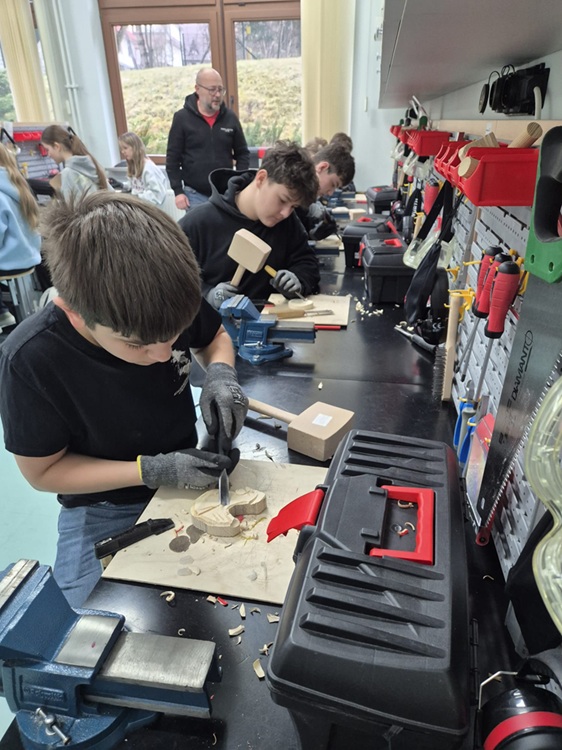 Warsztaty rzeźbiarskie