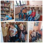 zdjęcie dzieci odwiedzających szkolną bibliotekę